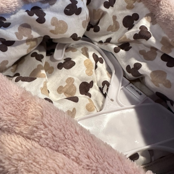 NWT Disney Baby Mickey Mouse One Piece Footies with Hood Tan Size 3/6 Months - Picture 8 of 10